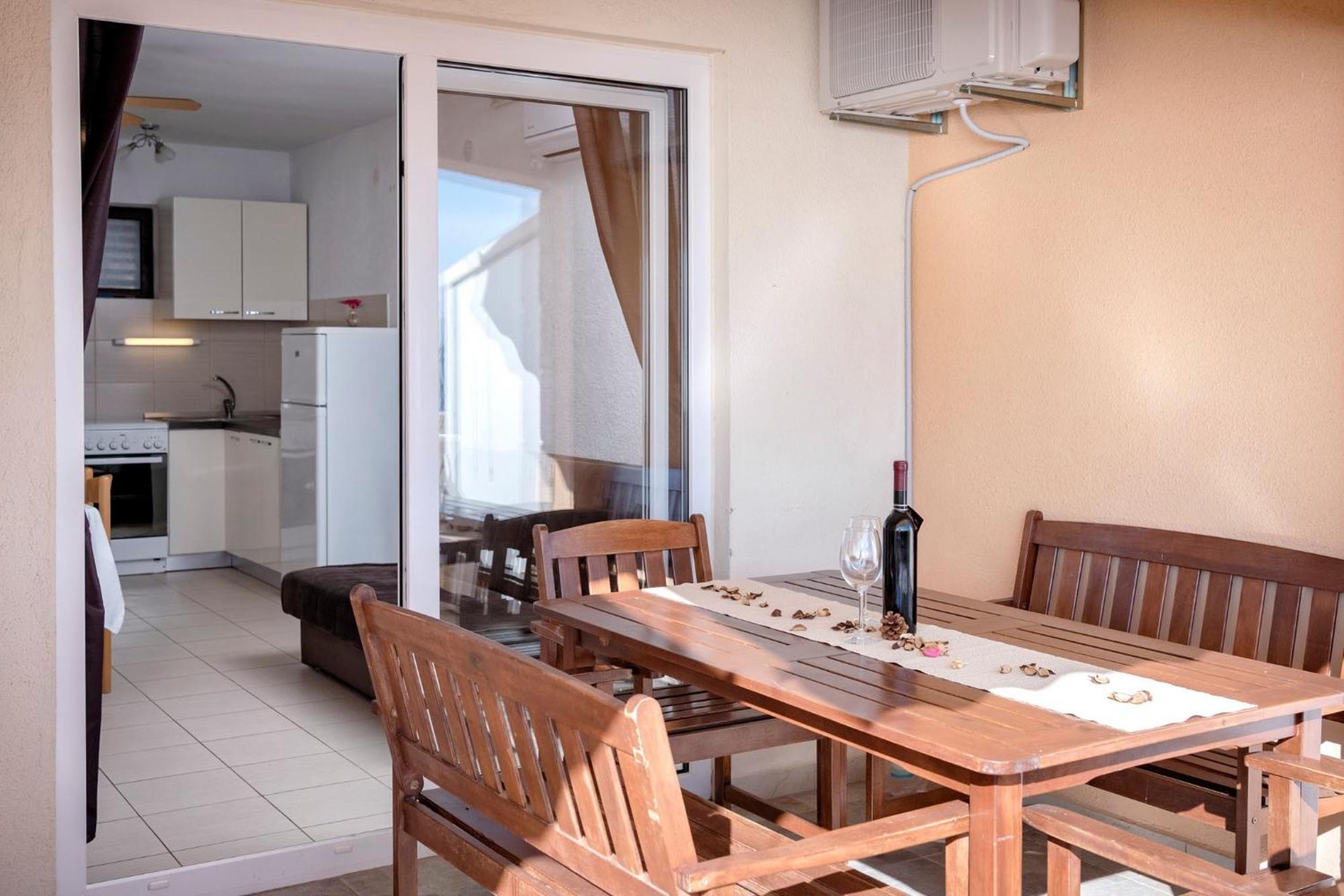 Apartments Spila Beach Иван Долац Стая снимка